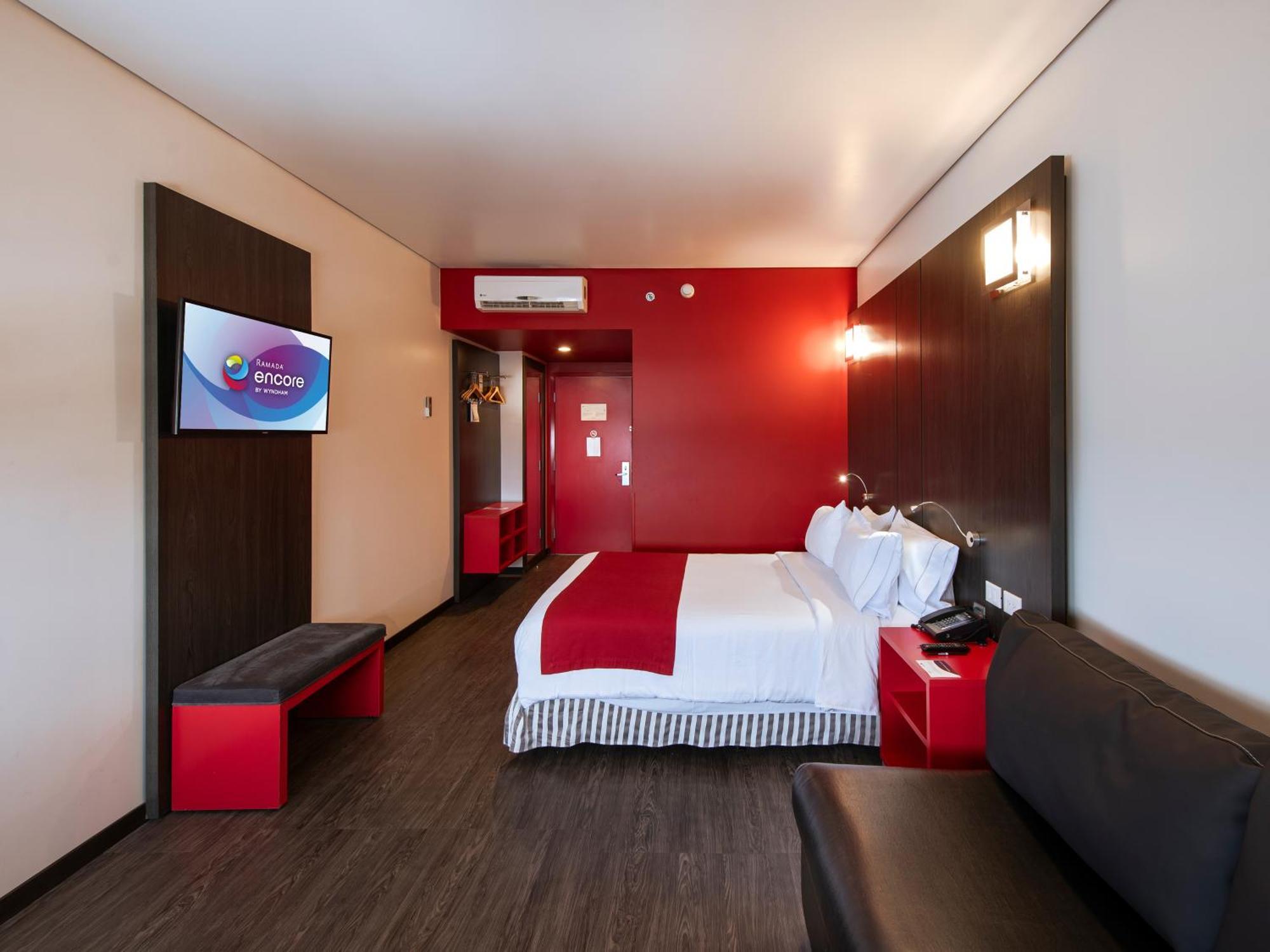 Ramada Encore By Wyndham Puebla Exterior photo